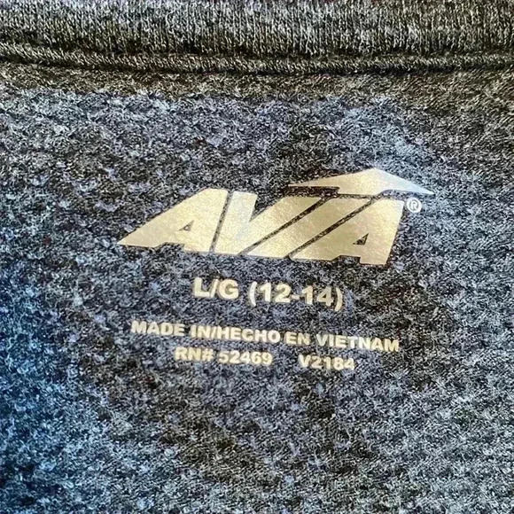 Avia Gray Activewear Long Sleeve Shirt in Size Large.  (12-14) - Picture 9 of 9